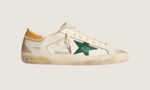 Super-Star avec étoile en daim vert et talon en cuir crocodile jaune