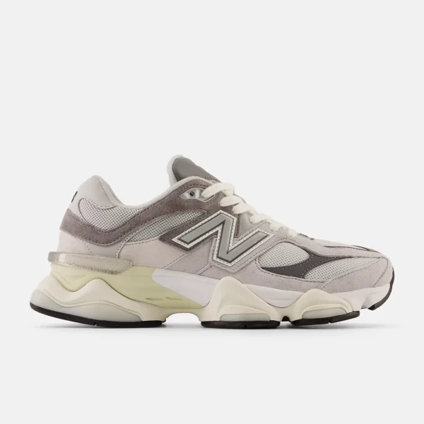 New Balance 9060 Rain Cloud avec Castlerock et White