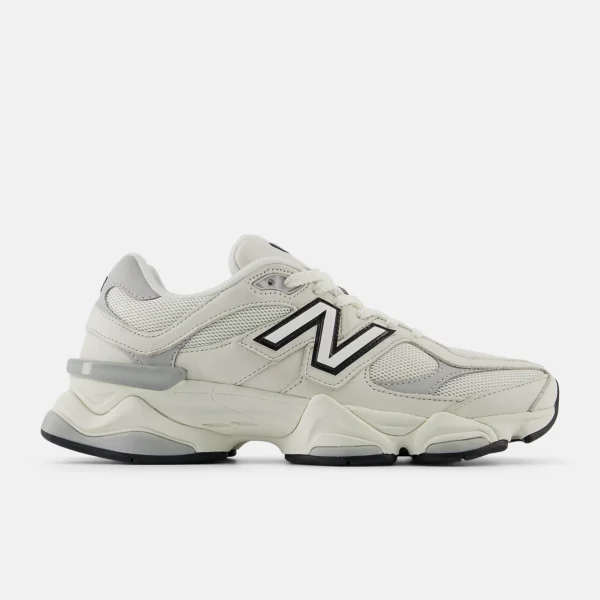 New Balance 9060 Sea Salt avec Raincloud et Black